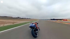 [Vidéo interactive] Jorge Lorenzo et le clone de Valentino Rossi filmés à 360° en Aragon !