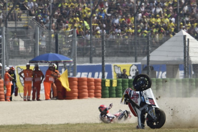 MotoGP : Sam Lowes Champion du Monde 2016 des chutes