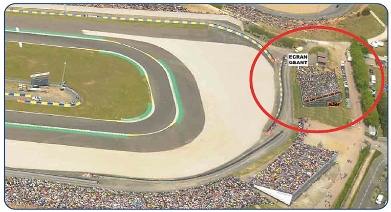 【CP】フランスGPの新たなグランドスタンド：KTMグランドスタンド／ガレージヴェール