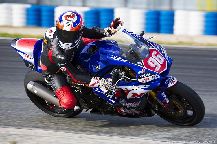 Video: Alexis Masbou's first tests on the Yamaha R... Ain!