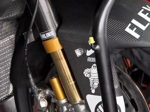 [Technique] La fourche Öhlins en carbone essayée par Ducati