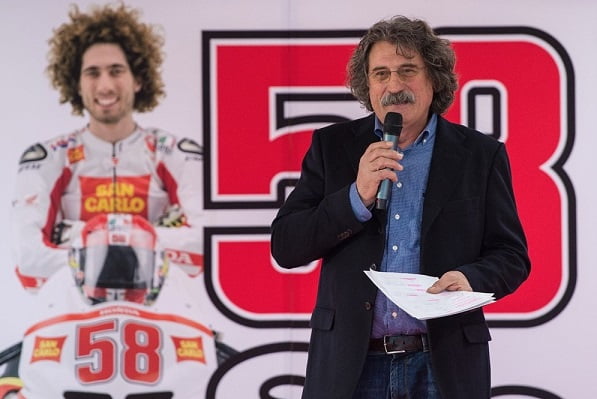 Paolo Simoncelli bem cercado na Moto3