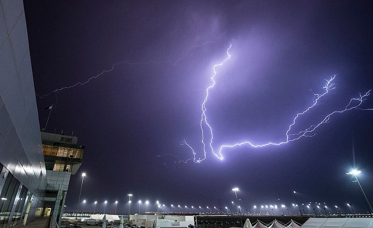 #QatarGP Vidéo: Un soir de pluie au Qatar