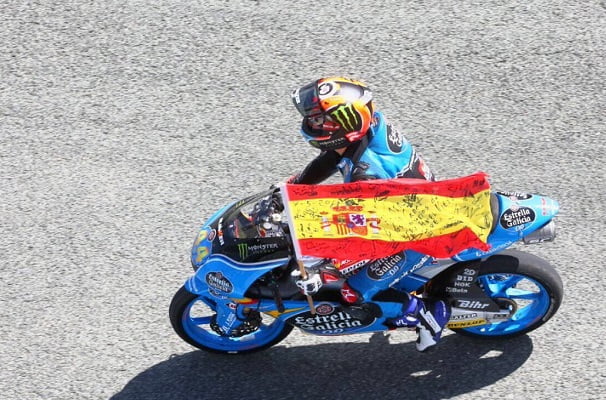 #SpanishGP Moto3 Course : Première victoire en Grand Prix pour Aron Canet