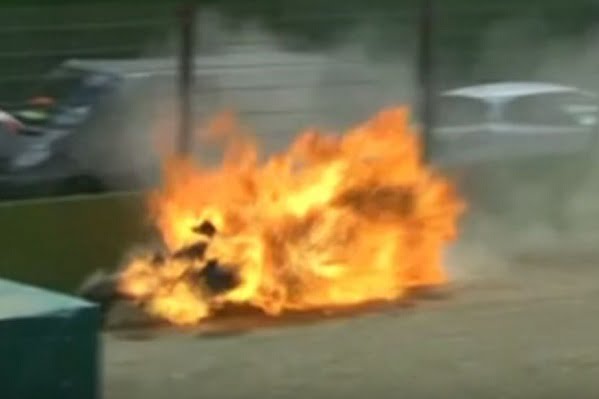 [Video] Spectacular crash of Eugene Laverty, OK driver