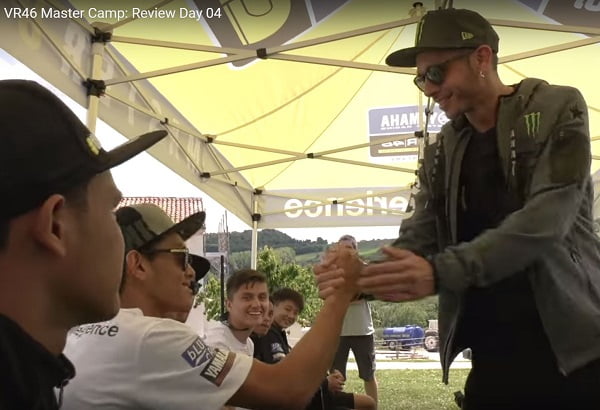 [5 videos] Valentino Rossi receives the whole world at Master Camp