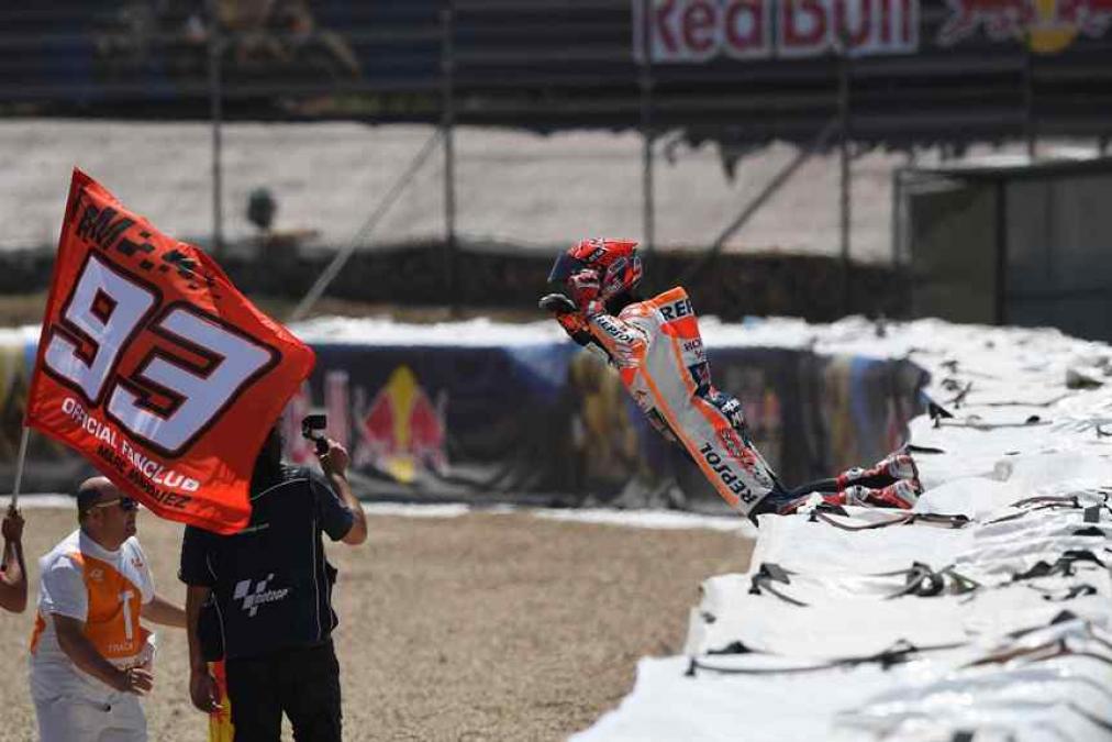 [Video] Marquez falls in Jerez