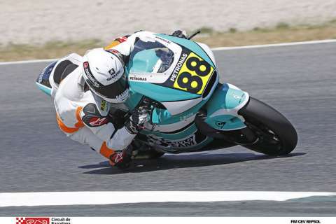 FIM CEV Repsol Moto2 Course 2 Barcelone : Cardus, quand et comme il veut !