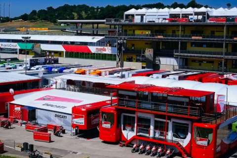 [Vidéo] La construction du paddock du Mugello résumée en 56 secondes
