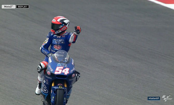 #ItalianGP Moto2 Race: Incredible Pasini like in Simoncelli’s time!