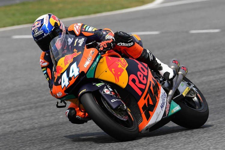 Moto2: KTM will ride with the Triumph engine this year