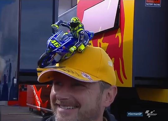 #GermanGP : Le « Hat man » progresse d'un cran… (vidéo & photos)