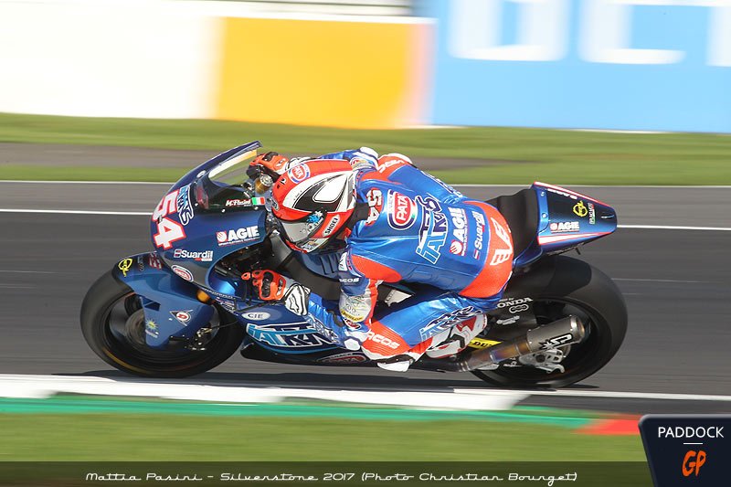 #BritishGP Moto2 J.3 Mattia Pasini misses victory with a goat jump!