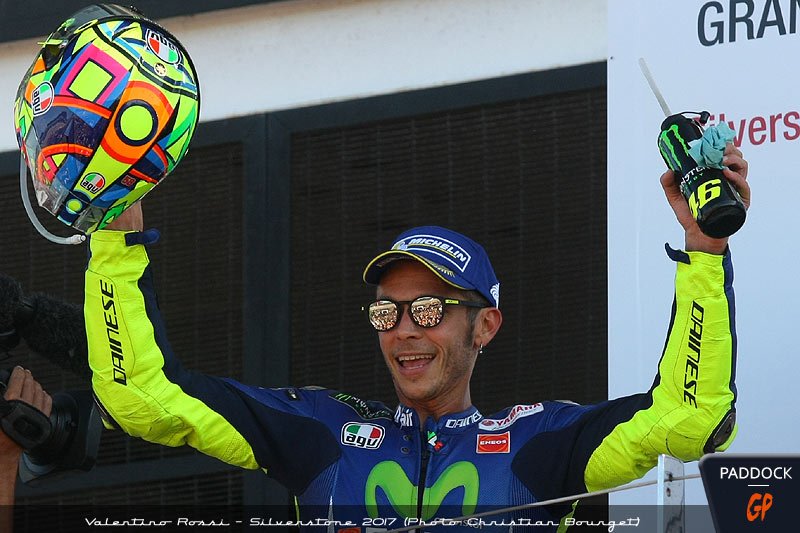 #BritishGP : 4000 euros pour un selfie avec Rossi, 5000 euros pour deux Pass VIP chez LCR...