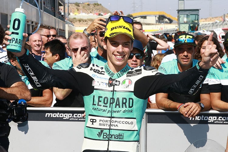 Moto3: ジョアン・ミルがこの分野の歴史を刻む