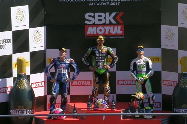 Supersport: Kenan Sofuoglu vence Lucas Mahias por 0.08