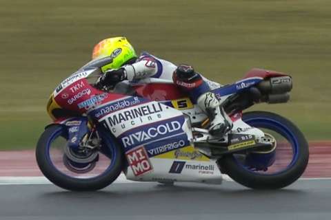 #SanMarinoGP Moto3 Race: Romano Fenati regal in the wet