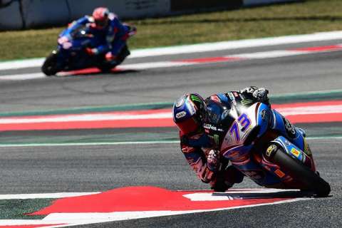 #SanMarinoGP Moto2 FP1: Alex Marquez lidera, mas cai violentamente