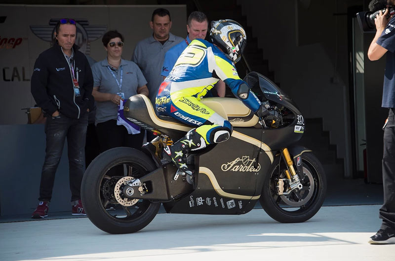 FIM Moto-e Piet Beirer KTM : « La formule électrique ne sera mature que dans quinze ans »
