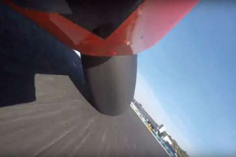 [Video] How a MotoGP front tire behaves