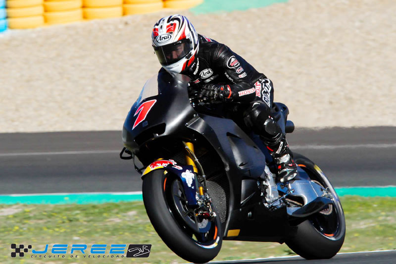 Honda MotoGP private tests in Jerez: cold, but everything seems under control...