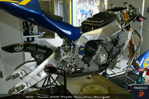 Oldies MotoGP : WCM et Blata, de la Pocket-bike à la MotoGP V6, l'histoire de la grenouille qui voulait devenir aussi grosse que le bœuf...