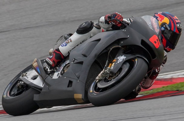 Stefan Bradl « La Honda MotoGP actuelle n’est pas complètement différente de celle de 2014 »