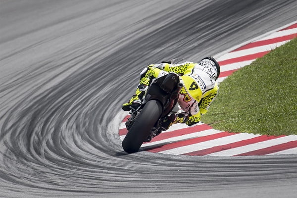 MotoGP #SepangTest J.3 Alvaro Bautista “A Ducati 2017 não tem aderência traseira”