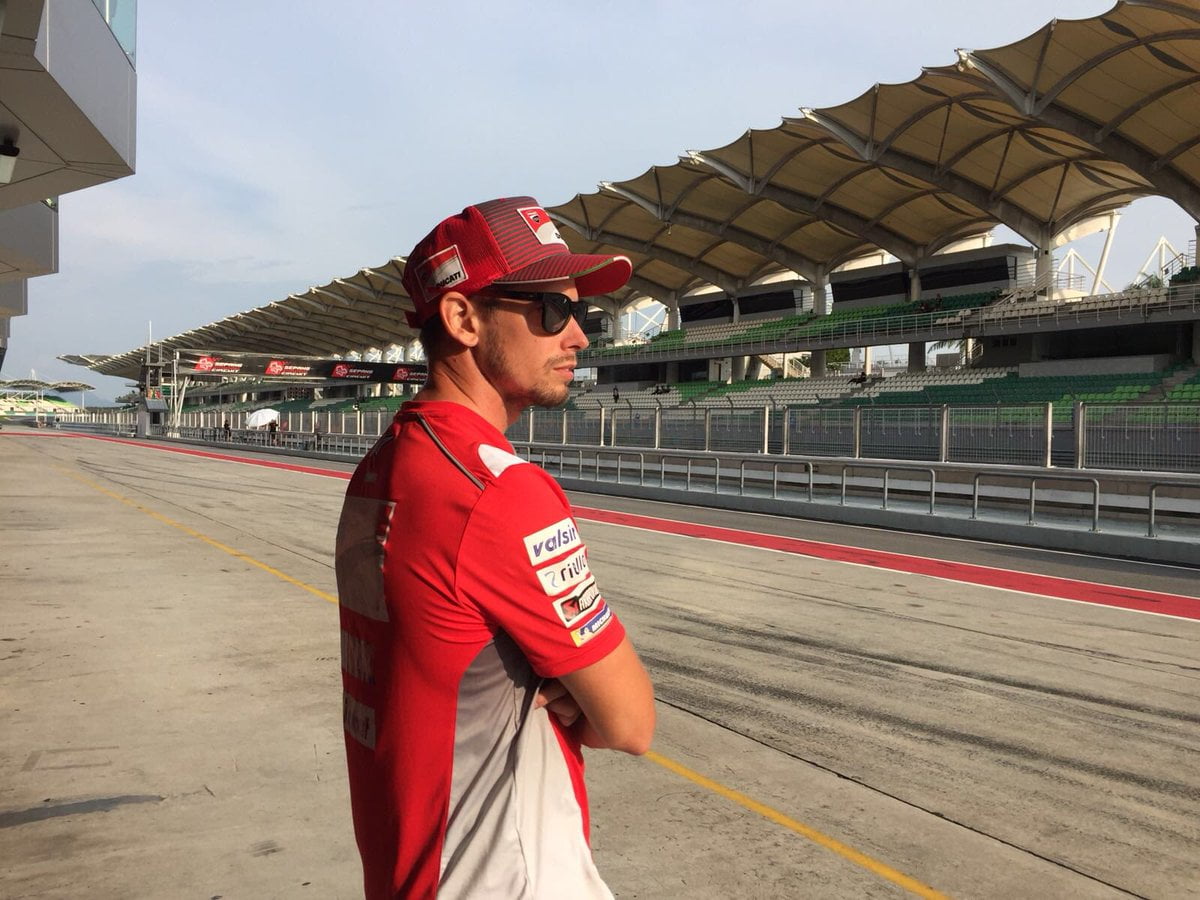 MotoGP : Casey Stoner résume ses essais à Sepang et anticipe les saisons 2018 d'Andrea Dovizioso et Jorge Lorenzo !