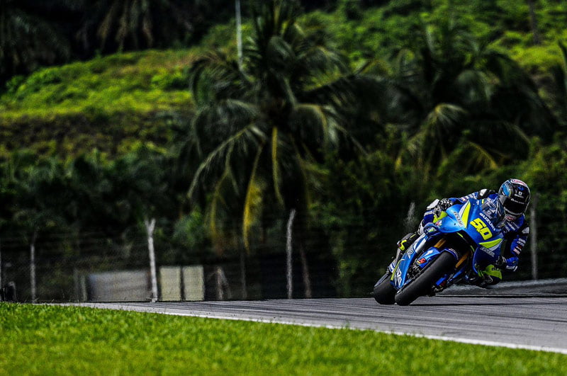 MotoGP Yamaha et Suzuki tournent à Sepang pour des essais privés !