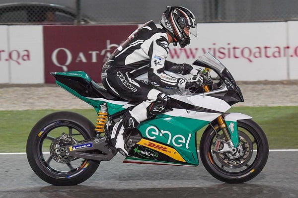 MotoE Simon Crafar essaie la moto électrique