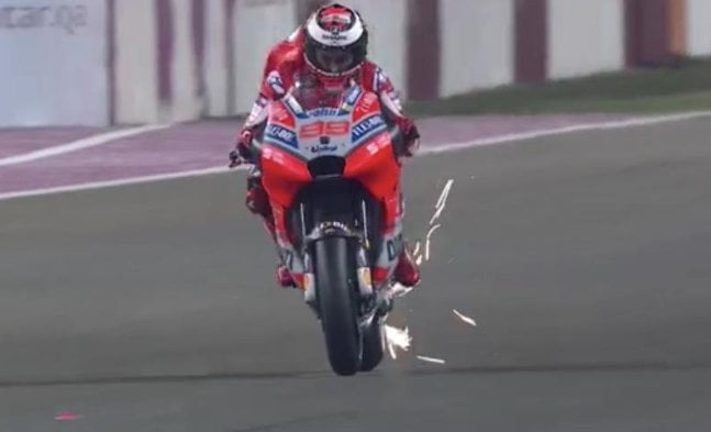 MotoGP #QatarGP Losail FP2 : Lorenzo fait des étincelles pendant que Dovizioso mène un Top 10 dans la demi-seconde !