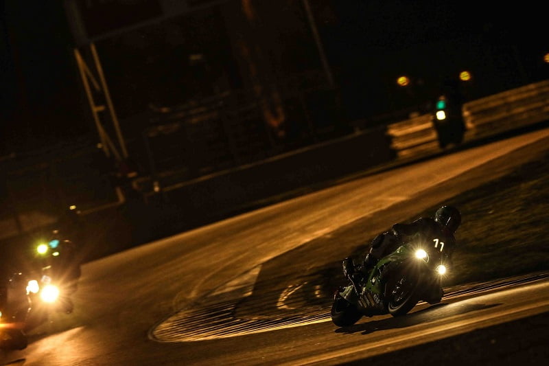 [EWC] Lutte nocturne aux 24H Motos