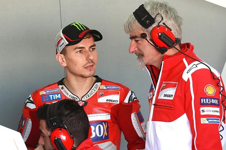 MotoGP Argentine Lorenzo : « Dovizioso fait tout pour me casser le moral »