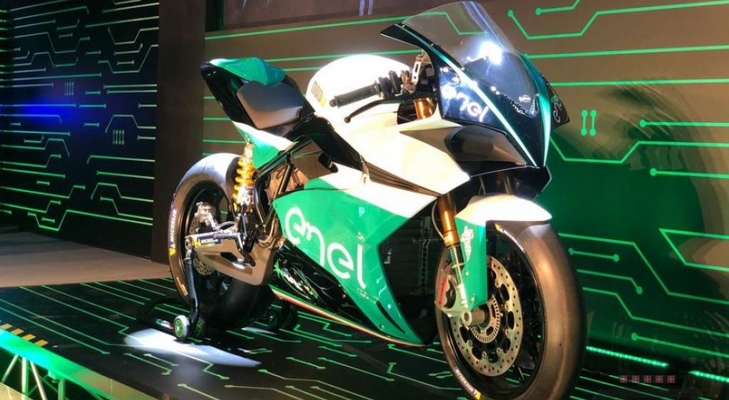 Depois de Crafar, Porto, Edwards e De Puniet, será Biaggi o próximo embaixador da MotoE?