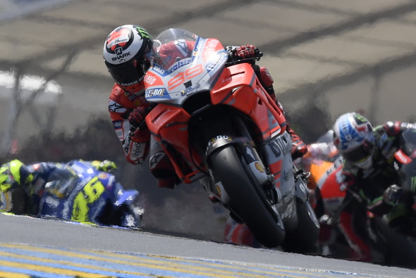MotoGP : Lorenzo rejoint Rossi, Hayden, Melandri et Gibernau dans le feu de l’enfer Ducati
