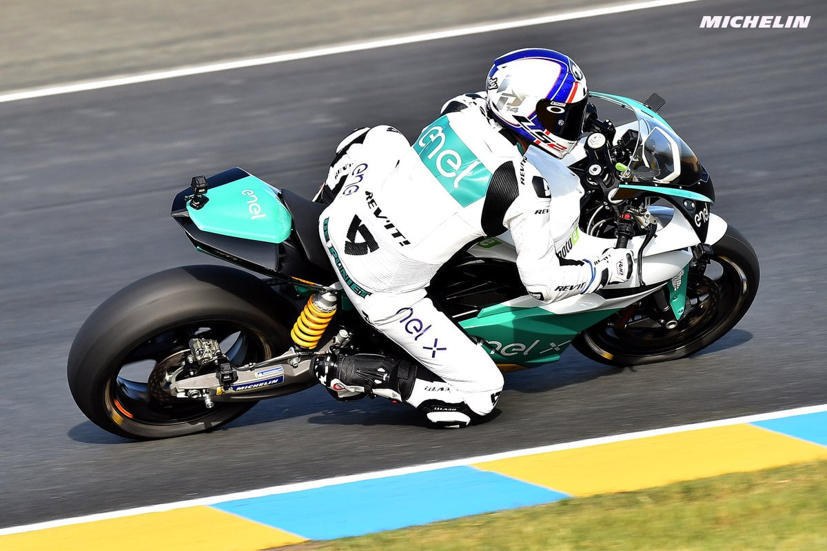 HJC French Grand Prix MotoGP: The current has passed between Randy De Puniet and the electric motorcycle, in Italy she will try to connect Max Biaggi.