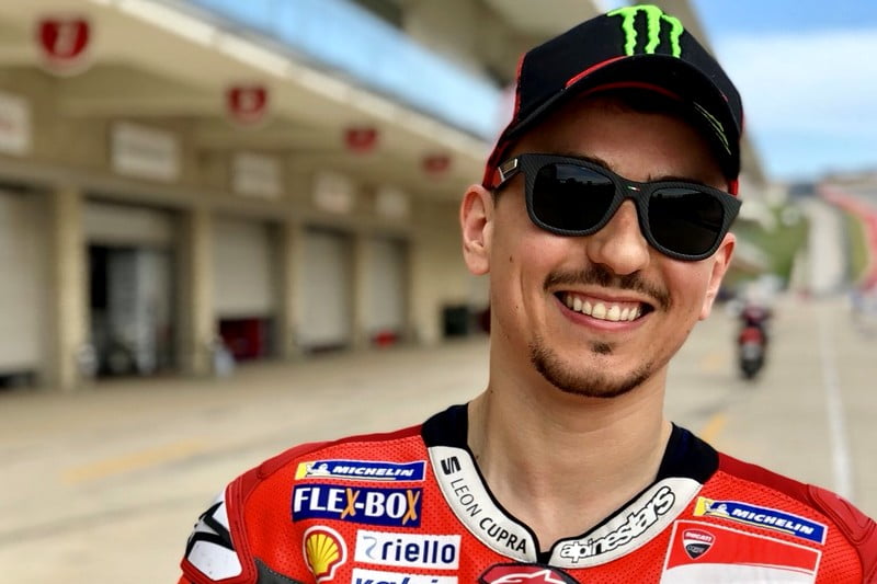 Jerez MotoGP J.2: Jorge Lorenzo sorri