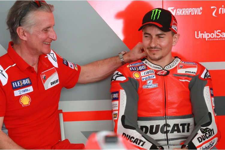 MotoGP Paolo Ciabatti Ducati : « Nous ne voulons pas d’un Lorenzo comme on a vu au Mans. Le Grand Prix de Catalogne sera la dernière limite »