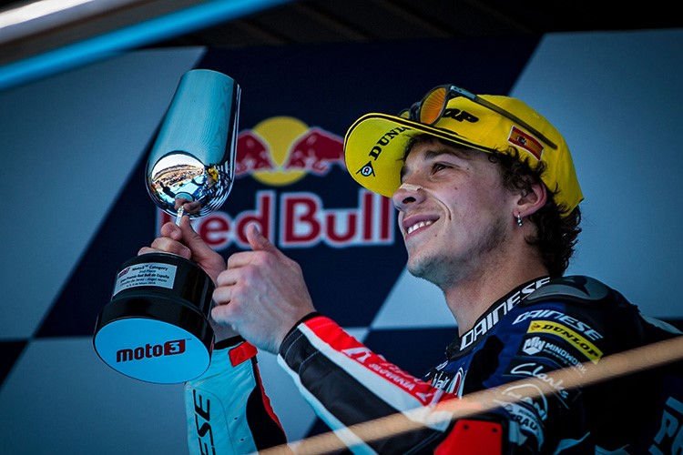 Moto3 Pit Beirer KTM : « Marco Bezzecchi est le genre de jeune pilote que nous recherchons »