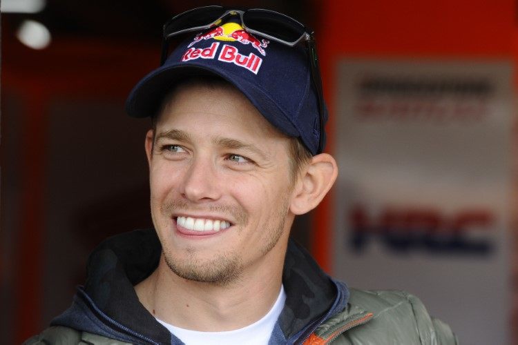 MotoGP Casey Stoner : « Les pilotes ont le tort de tomber dans le piège de vouloir battre Marc Márquez à son propre jeu »