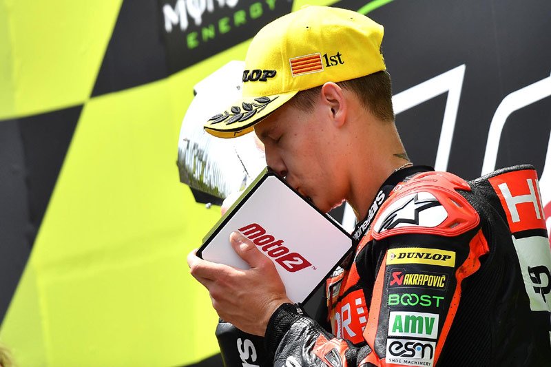 Moto2 : AMV Assurance rend hommage à Fabio Quartararo