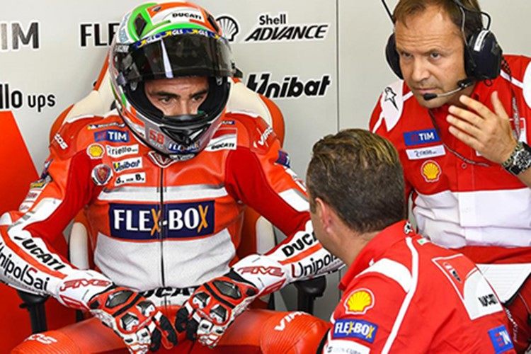 MotoGP, Michele Pirro : « remplacer Tito Rabat ? C’est Ducati qui décide ».