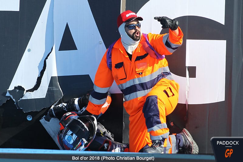 [EWC] Spectaculaire chute d’Axel Maurin lors de la qualification du Bol d’or