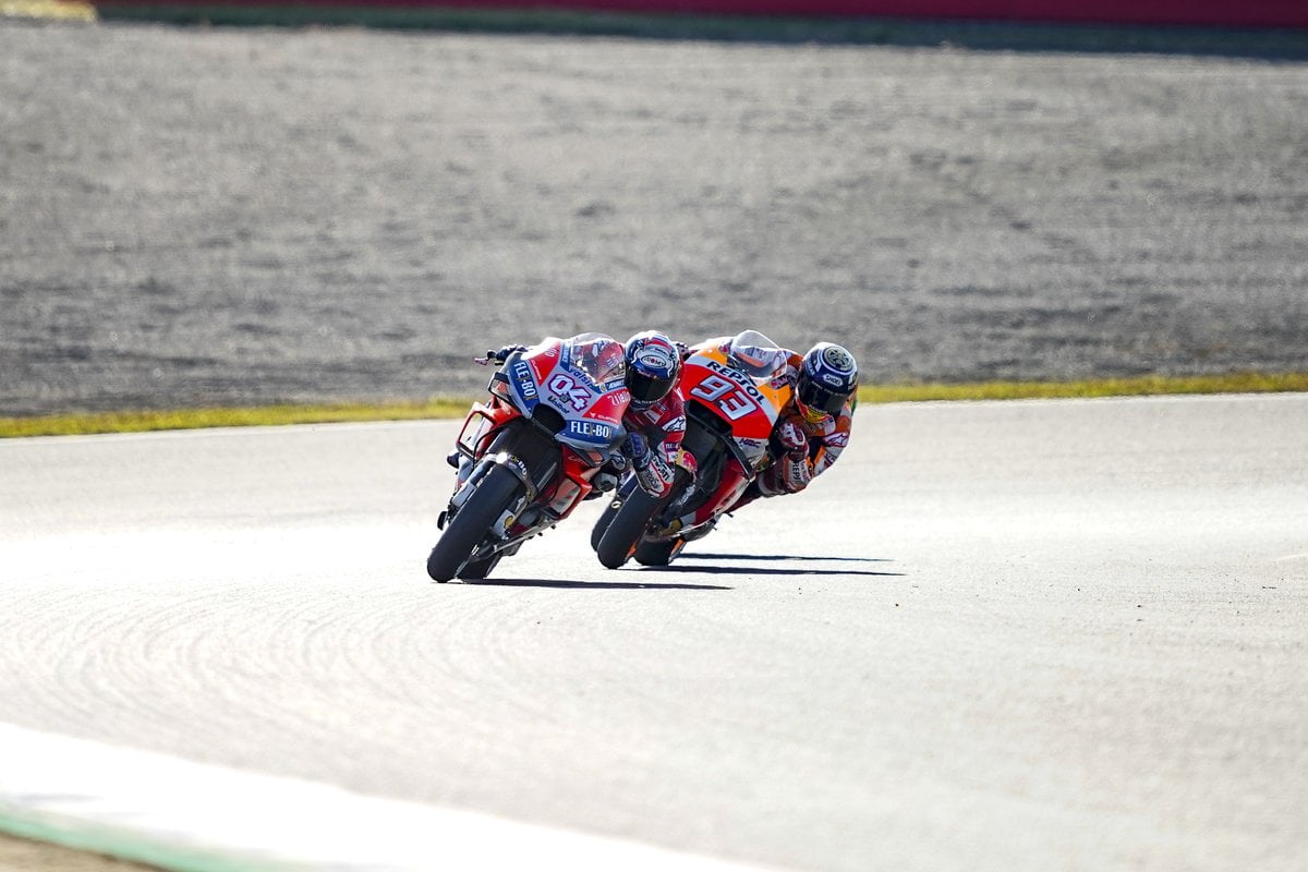 Grande Prêmio da Austrália, Phillip Island, MotoGP, J.1: Dovizioso feliz, mas não muito.