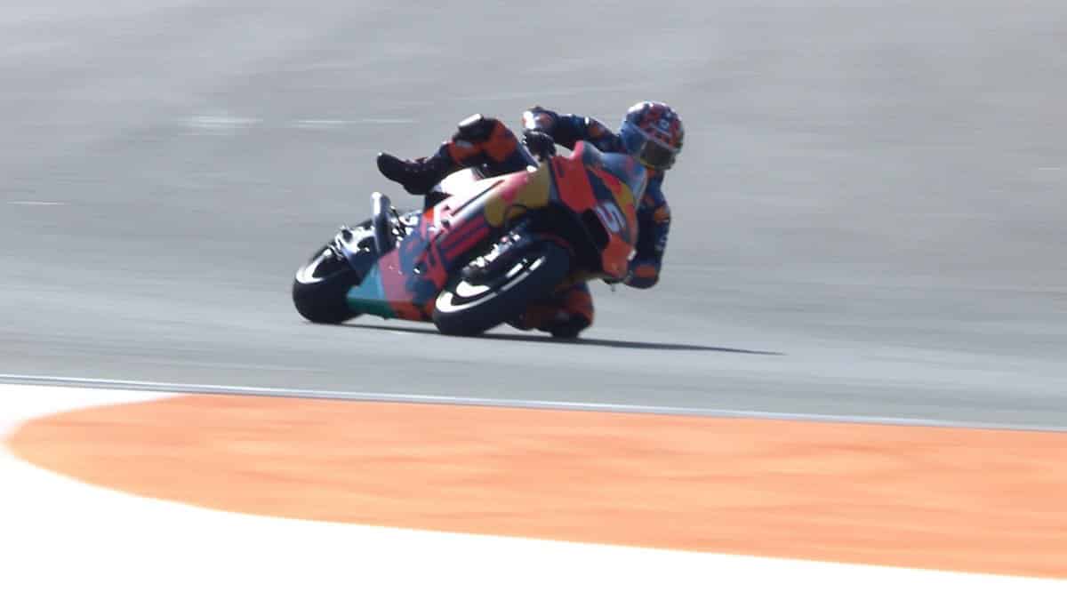 MotoGP 2019, Valencia Tests: Petrucci in the lead and a crash narrowly missed by Zarco at midday.