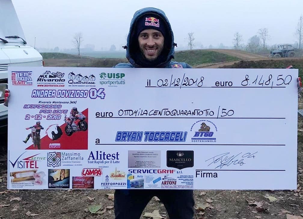 Andrea Dovizioso raises funds for disabled pilot