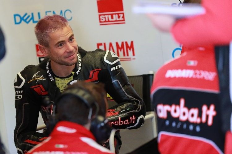 WSBK : Carl Fogarty le dit, Bautista est le seul à pouvoir contrarier Rea