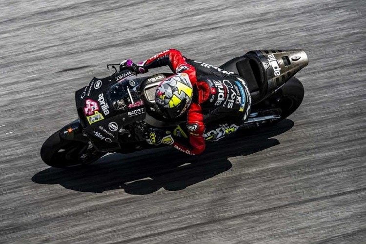 MotoGP, Sepang J1 Test: sorrir ainda não está em ordem na Aprilia
