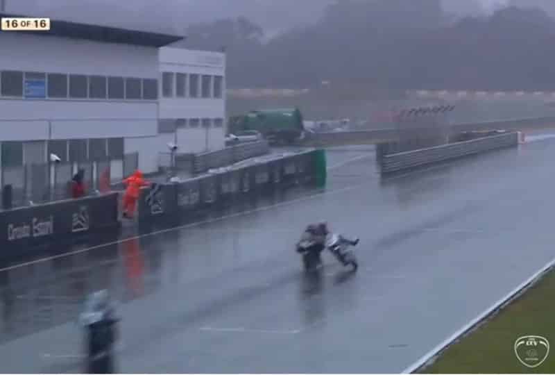 FIM CEV: Brilliant debut but fall for Clément Rougé in ETC in a crazy first race!